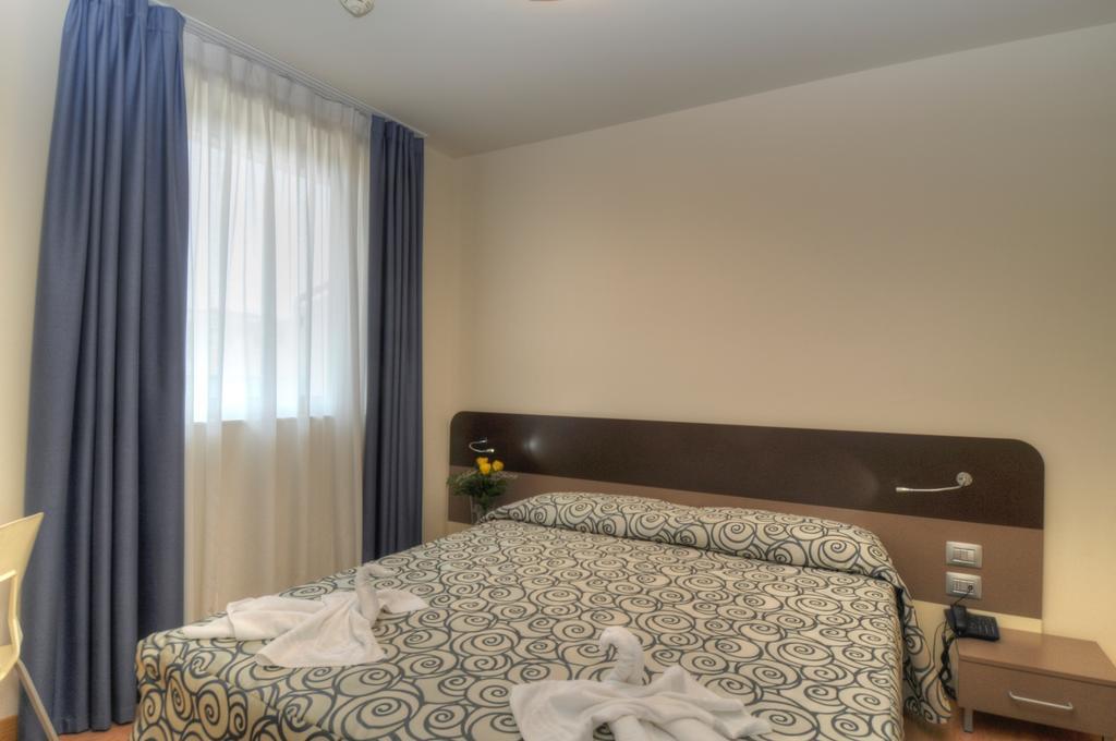 Hotel Pasha Lignano Sabbiadoro Eksteriør billede