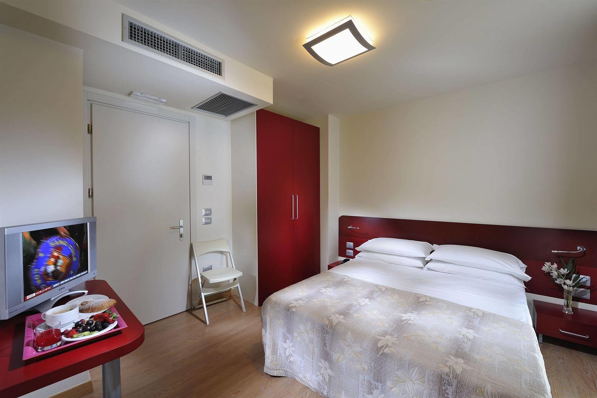 Hotel Pasha Lignano Sabbiadoro Eksteriør billede